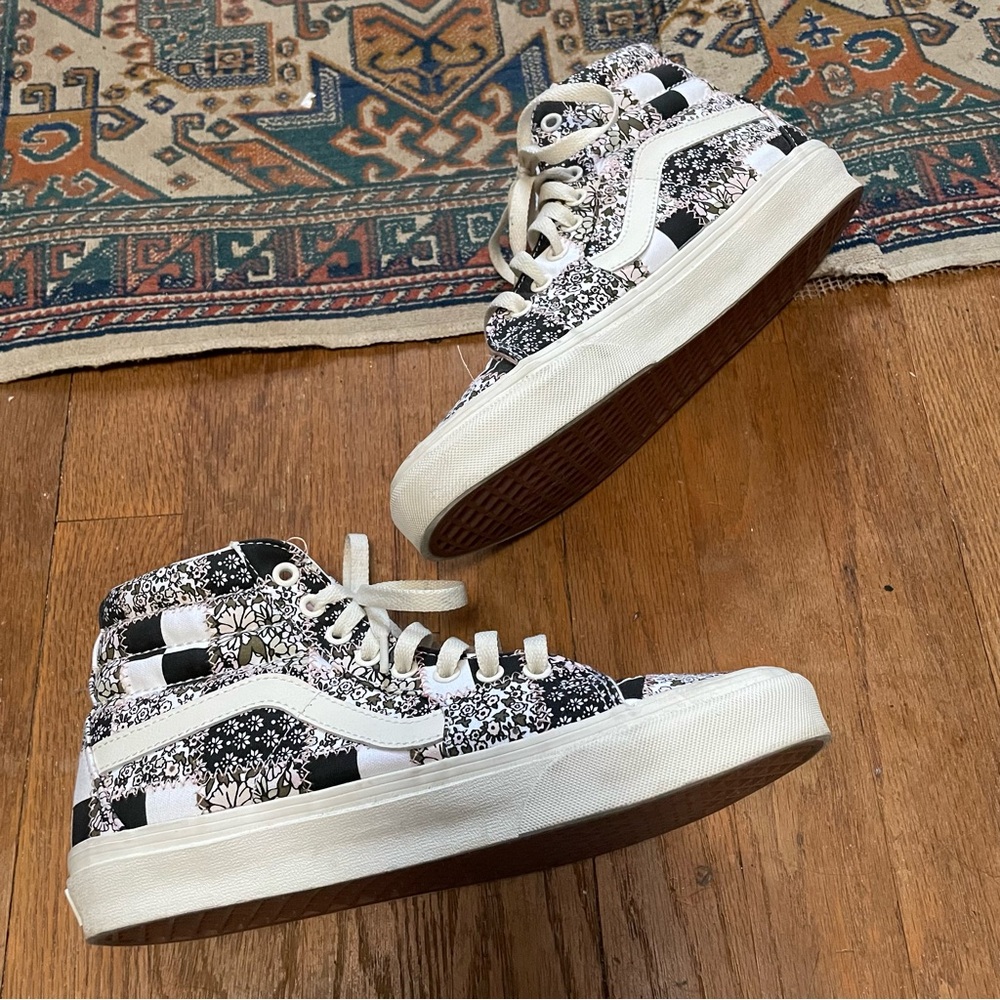 Vans Patchwork Floral Sk8-Hi - Picture 5 of 9